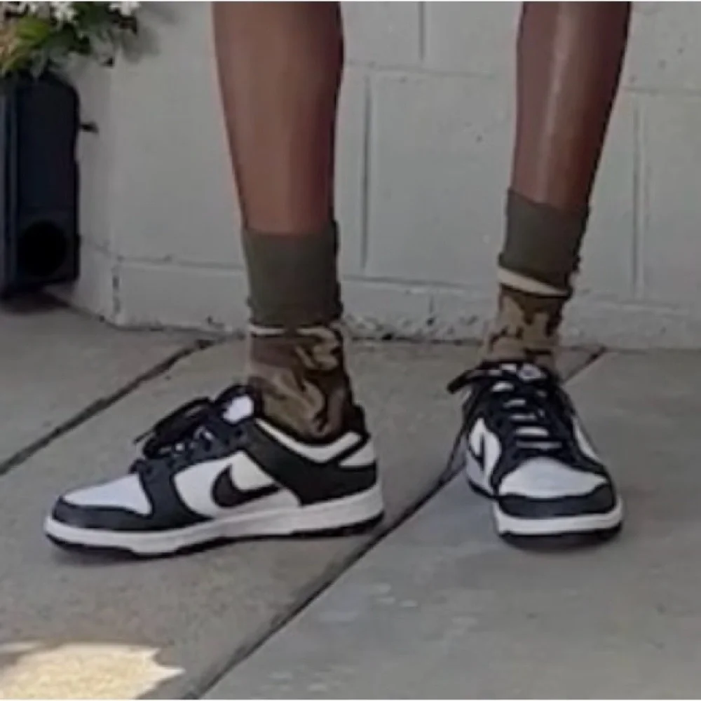 NIB [Nike] Dunk Low-Top “Pandas” Shoes Athletic Sneakers Men’s 11 / W 12.5 - Picture 5 of 15